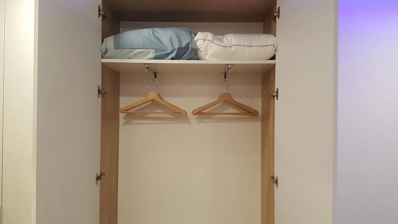 Select Apartment София